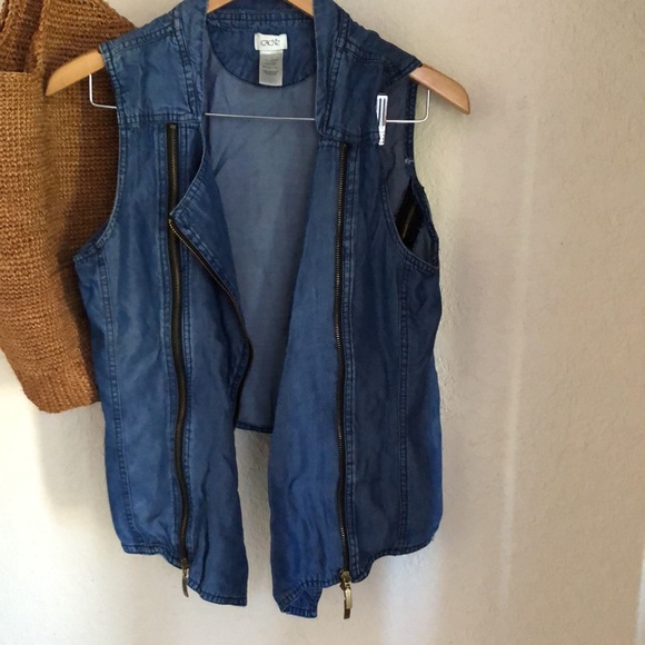 Y2K Cache Zipper Vest - Picture 12 of 12